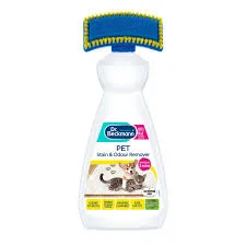 Detergent Cu Perie Impotriva Petelor Si Mirosurilor De Animale Dr. Beckmann 650 Ml